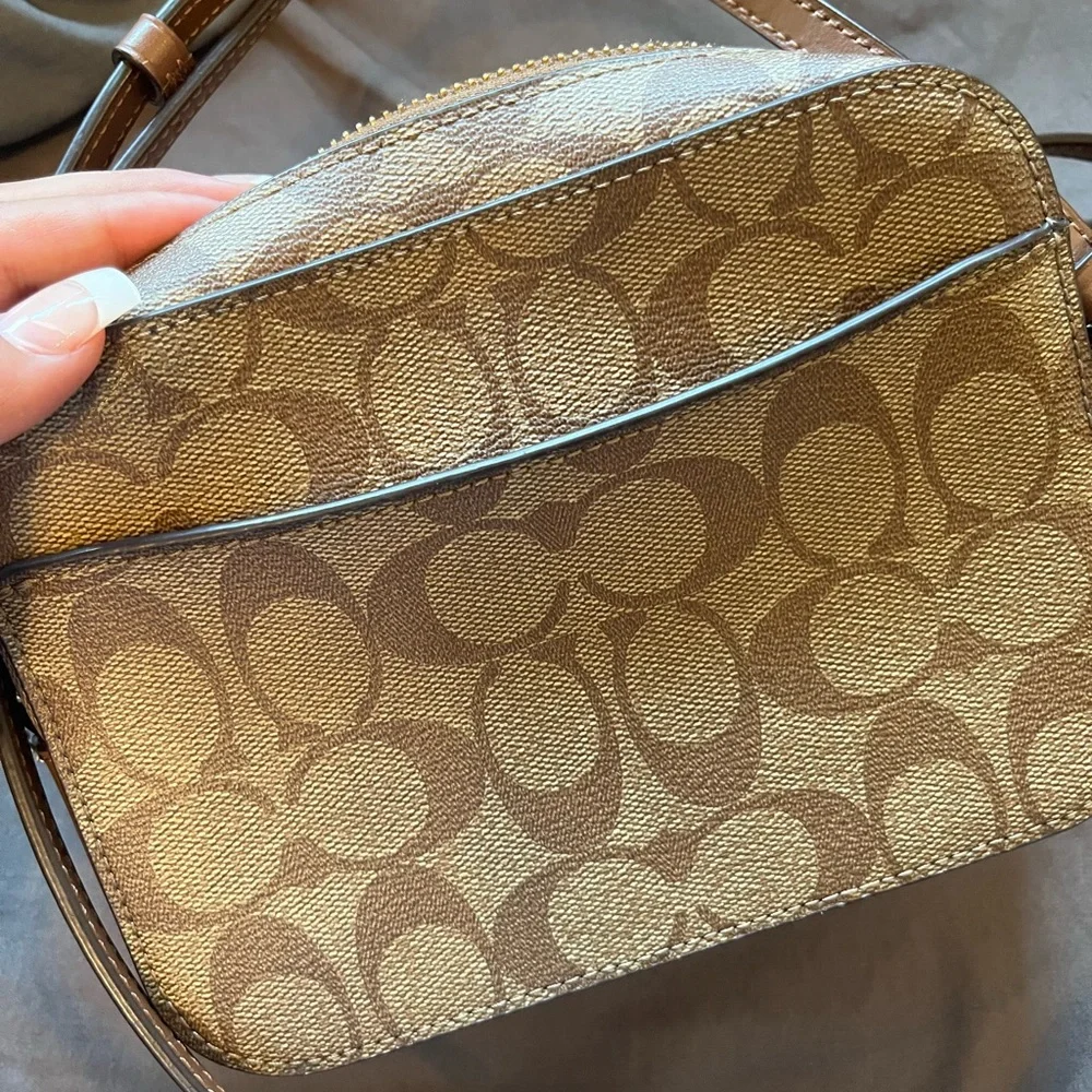 Coach mini camera bag in signature canvas - Picture 6 of 8